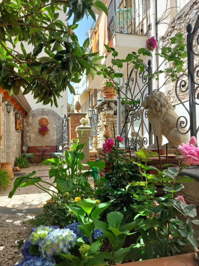 Giardino Del Sole Apartment Taormina Ngoại thất bức ảnh