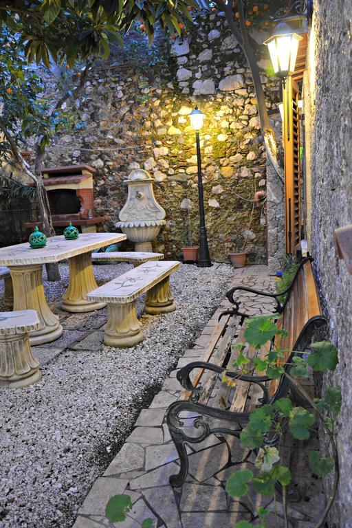 Giardino Del Sole Apartment Taormina Ngoại thất bức ảnh
