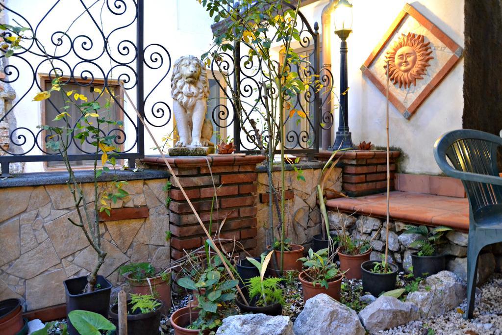 Giardino Del Sole Apartment Taormina Ngoại thất bức ảnh
