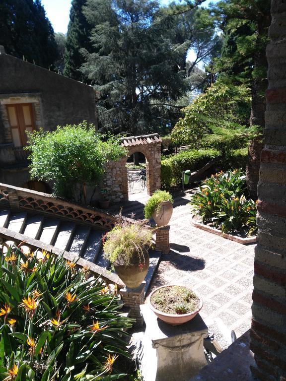 Giardino Del Sole Apartment Taormina Ngoại thất bức ảnh