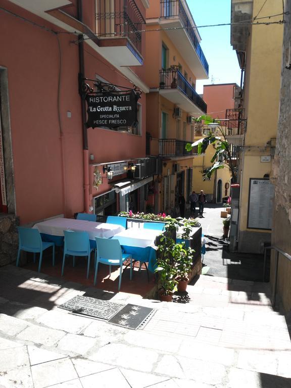 Giardino Del Sole Apartment Taormina Ngoại thất bức ảnh