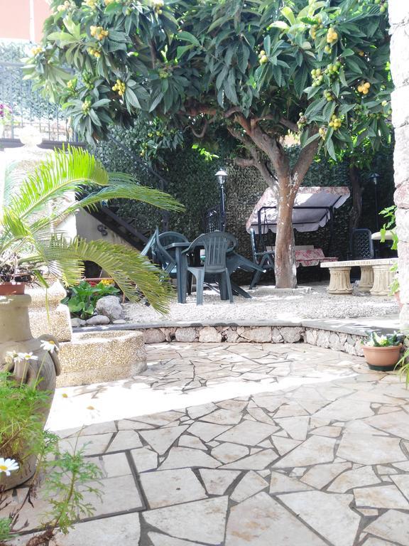 Giardino Del Sole Apartment Taormina Ngoại thất bức ảnh